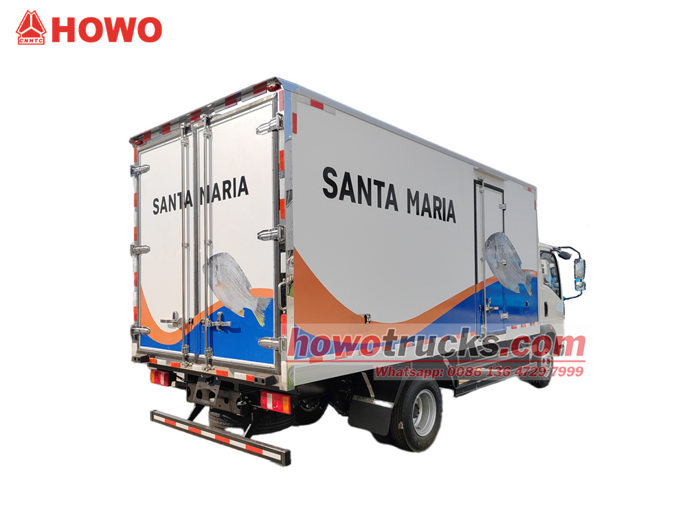 HOWO 4x2 5tons frozen seafood truck