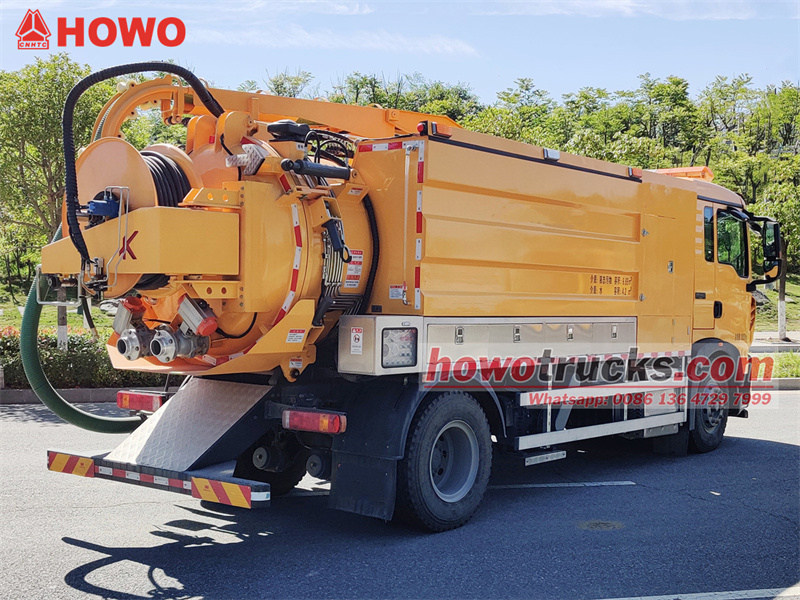 HOWO combined vacuum jetting vehicle