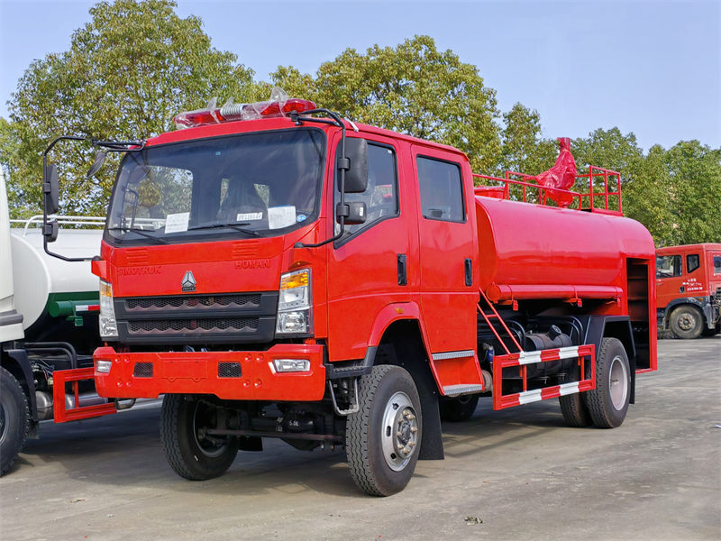 Howo 4x4 fire water truck