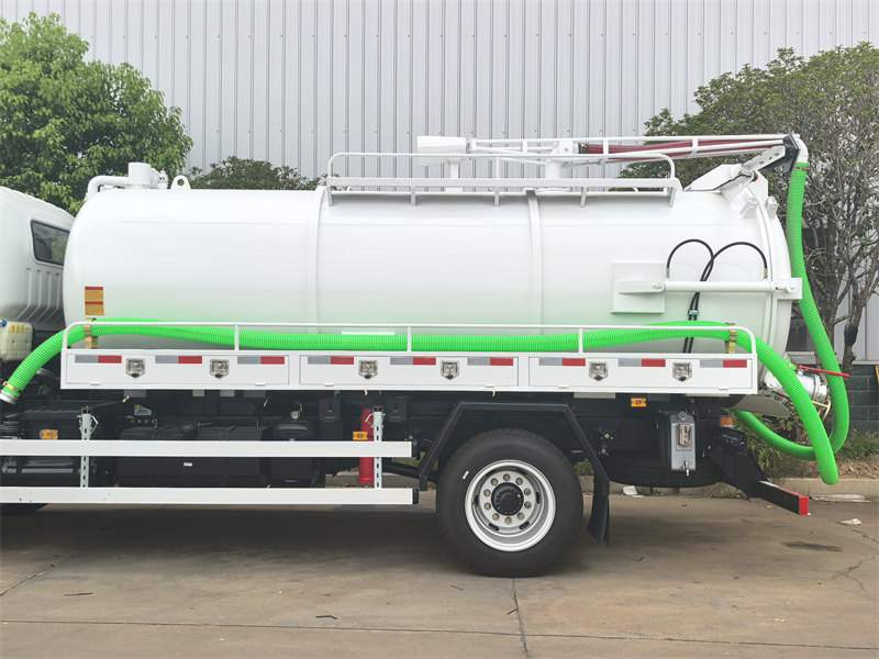 HOWO 10 cubic sewage suction truck