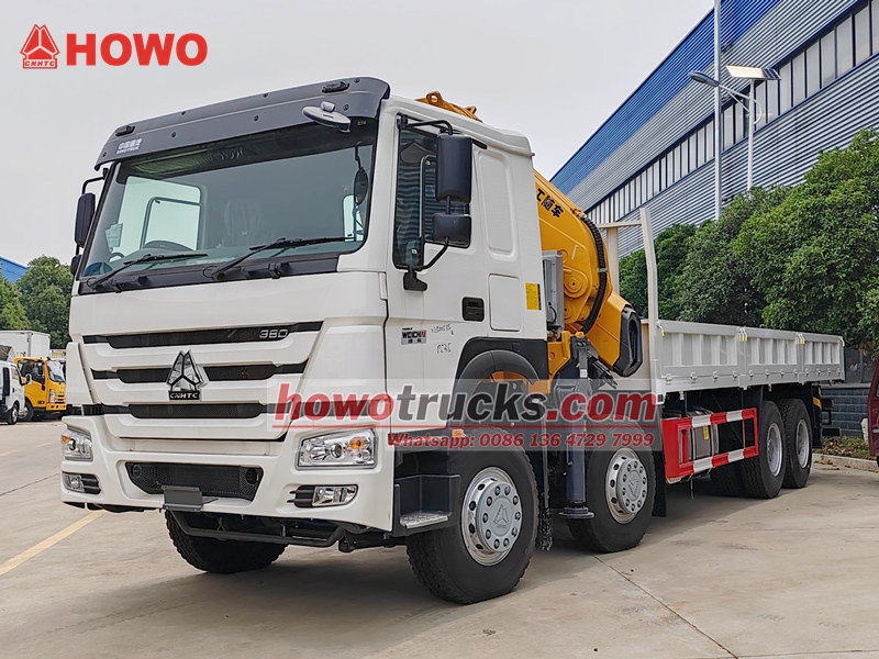 HOWO 12 wheeler truck with crane