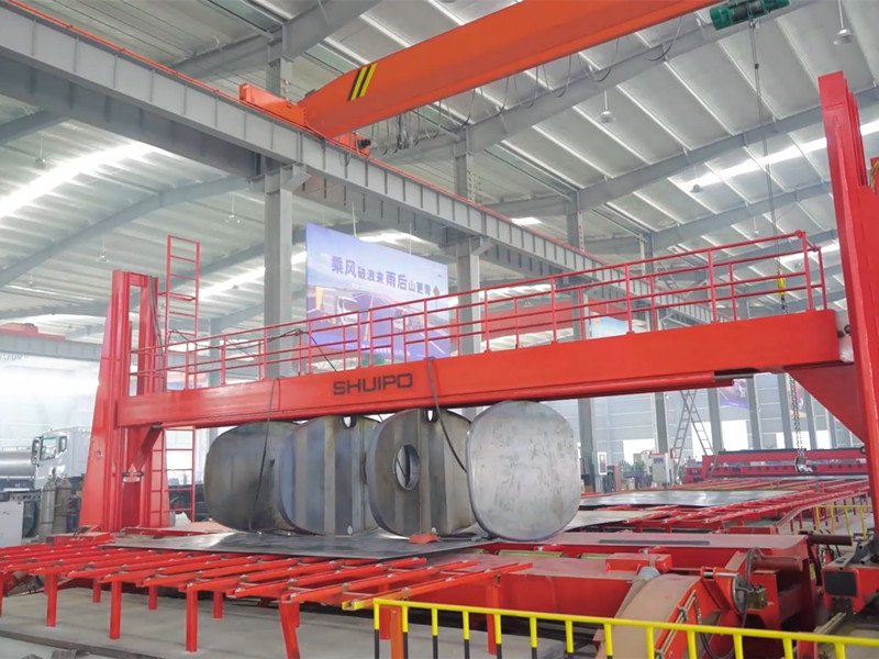 HOWO water tanker truck factory