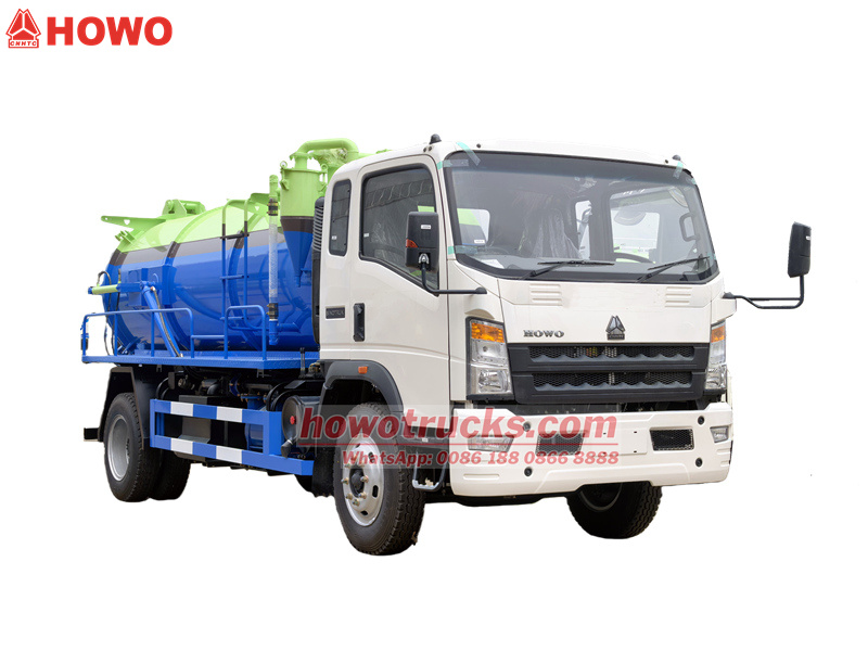 HOWO 8000L vacuum tank truck