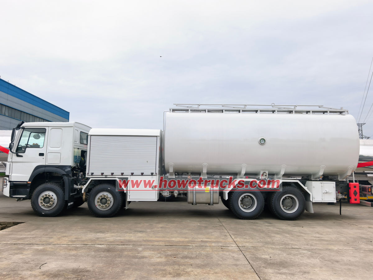 Custom HOWO airport refueling truck for Cambodia Custom HOWO airport refueling truck for Cambodia